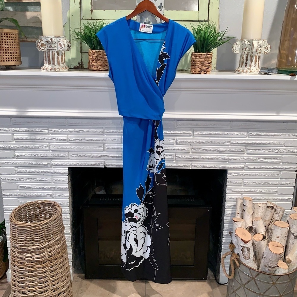 Vintage MALIHINI HAWAII Blue Bold Floral Print Wrap Midi Dress Size Medium